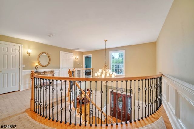6 Princess Ct, Jefferson Twp., NJ 07438