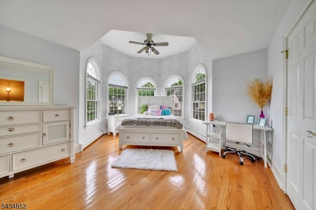 6 Princess Ct, Jefferson Twp., NJ 07438