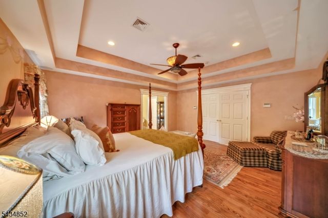 6 Princess Ct, Jefferson Twp., NJ 07438