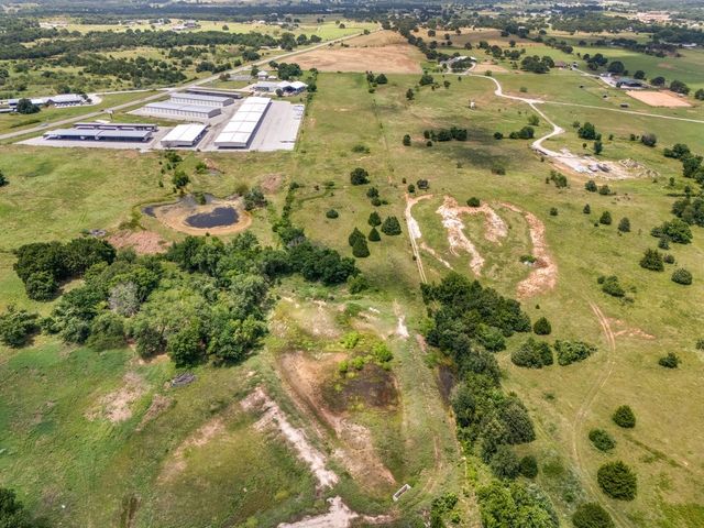 452 County Road 4196, Decatur, TX 76234
