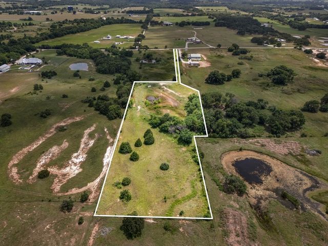452 County Road 4196, Decatur, TX 76234