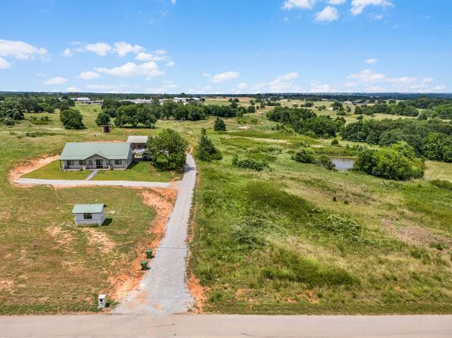 452 County Road 4196, Decatur, TX 76234