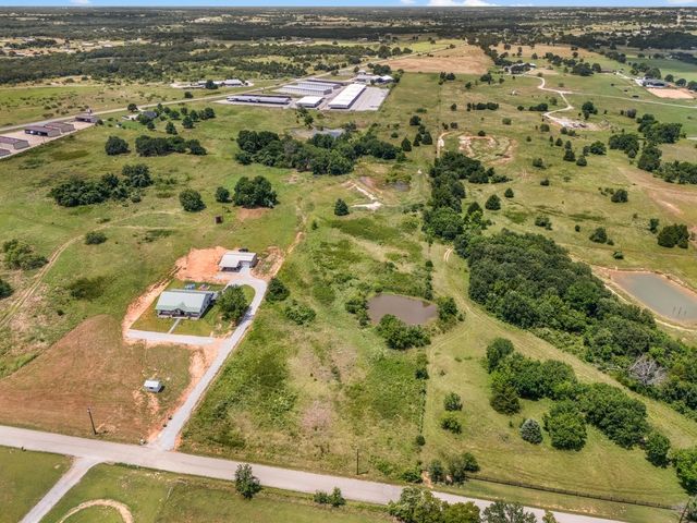 452 County Road 4196, Decatur, TX 76234