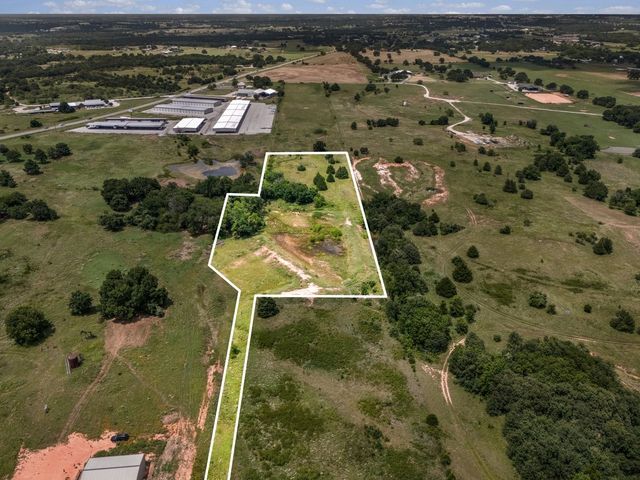 452 County Road 4196, Decatur, TX 76234