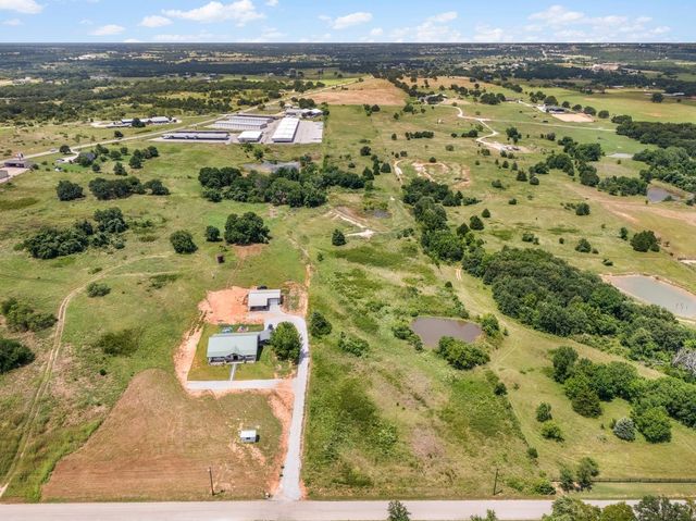 452 County Road 4196, Decatur, TX 76234