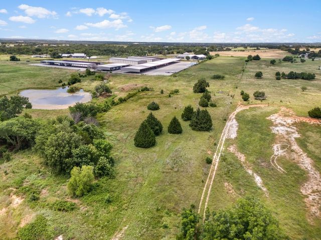 452 County Road 4196, Decatur, TX 76234