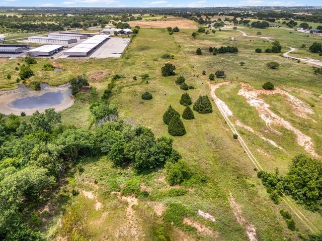 452 County Road 4196, Decatur, TX 76234