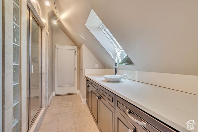 215 E 2ND AVE, Salt Lake City, UT 84103