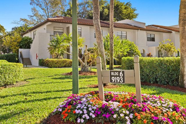 9193 Pecky Cypress Lane, Boca Raton, FL 33428