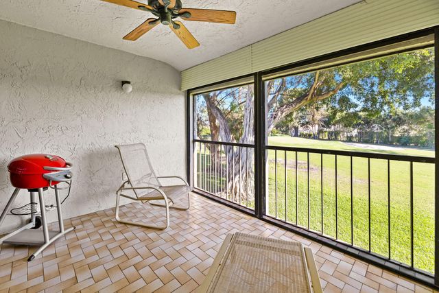 9193 Pecky Cypress Lane, Boca Raton, FL 33428