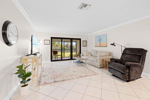 9193 Pecky Cypress Lane, Boca Raton, FL 33428