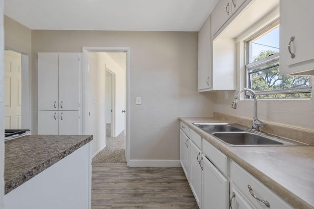 125 N N Hicks Street A, Visalia, CA 93291