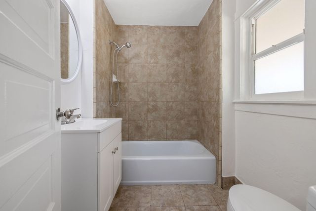 125 N N Hicks Street A, Visalia, CA 93291