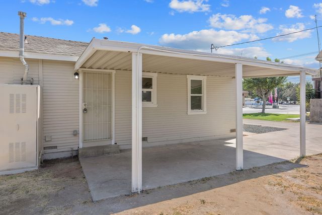 125 N N Hicks Street A, Visalia, CA 93291