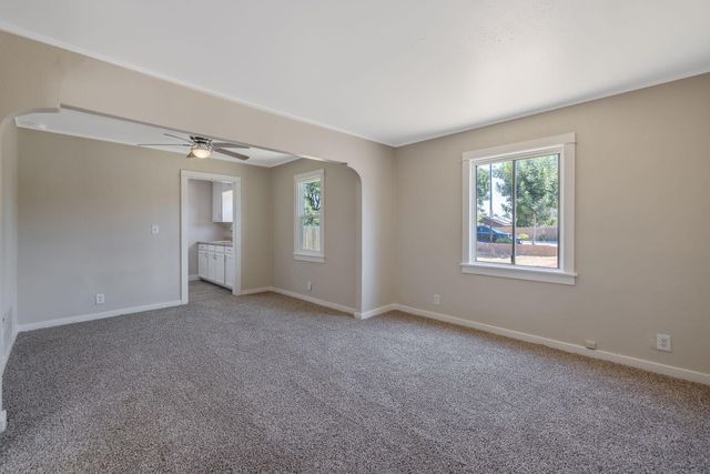 125 N N Hicks Street A, Visalia, CA 93291