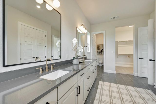 3172 Green Grange LN, Leander, TX 78641