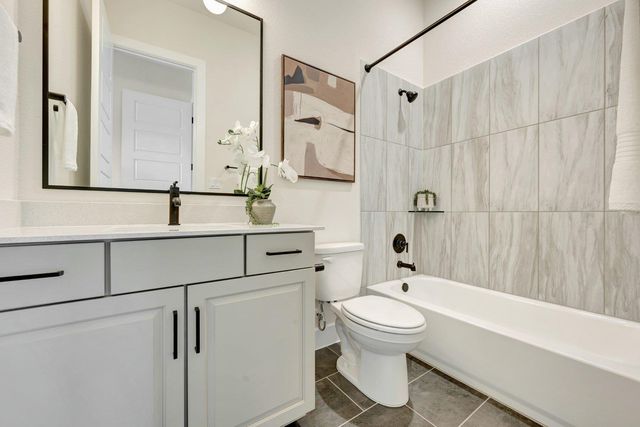 3172 Green Grange LN, Leander, TX 78641