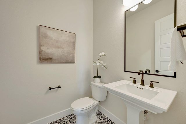 3172 Green Grange LN, Leander, TX 78641
