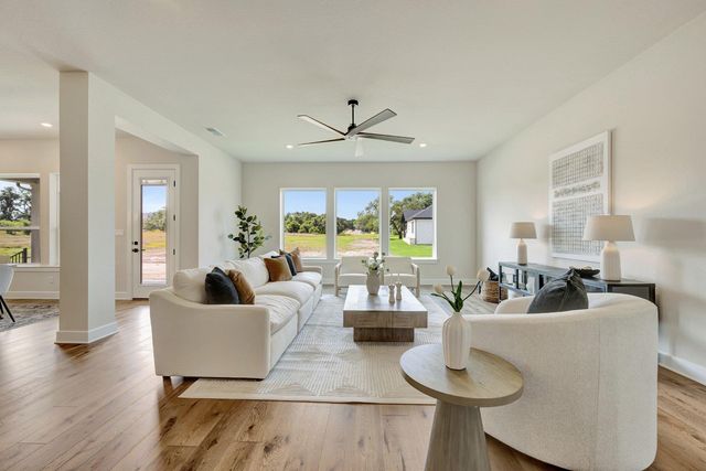 3172 Green Grange LN, Leander, TX 78641