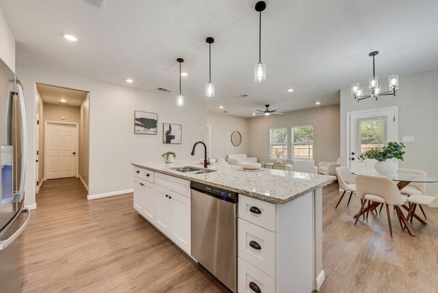 2512 Sheraton Drive, Fort Worth, TX 76105