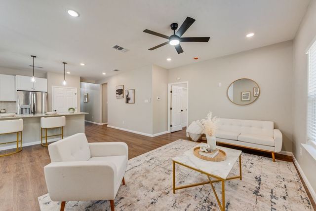 2512 Sheraton Drive, Fort Worth, TX 76105