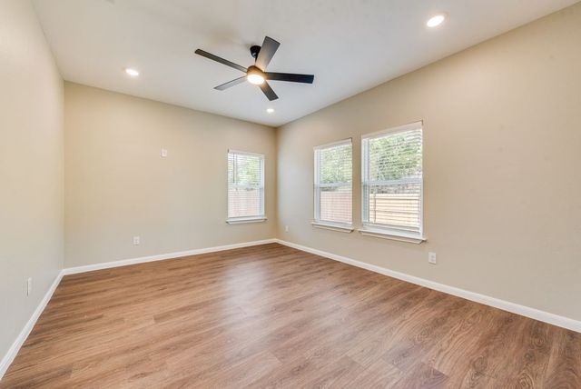 2512 Sheraton Drive, Fort Worth, TX 76105