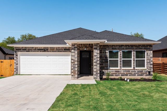 2512 Sheraton Drive, Fort Worth, TX 76105
