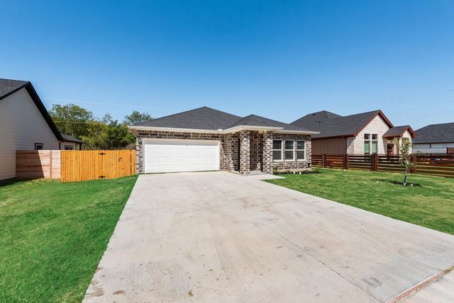 2512 Sheraton Drive, Fort Worth, TX 76105