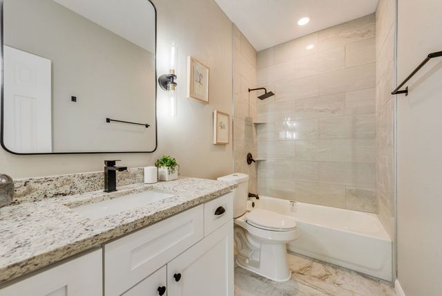 2512 Sheraton Drive, Fort Worth, TX 76105