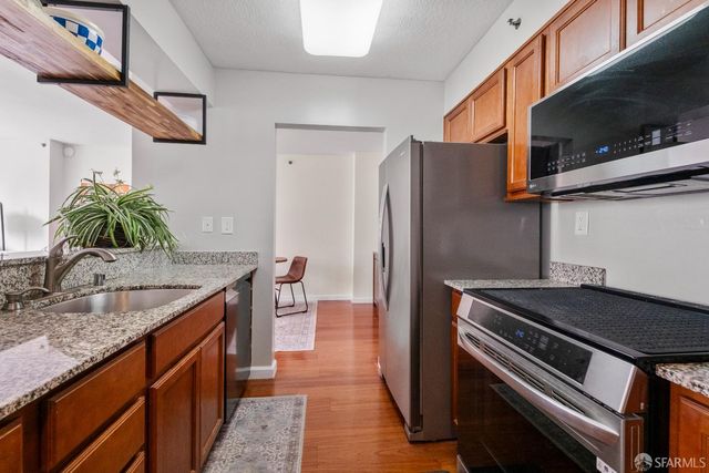 900 Bush Street 608, San Francisco, CA 94109
