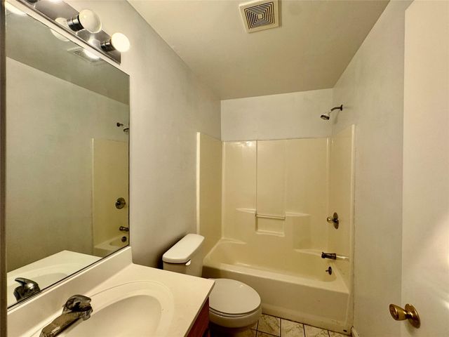 71 Jordan Lane, Middletown, NY 10940