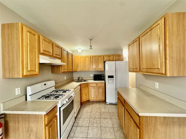 71 Jordan Lane, Middletown, NY 10940