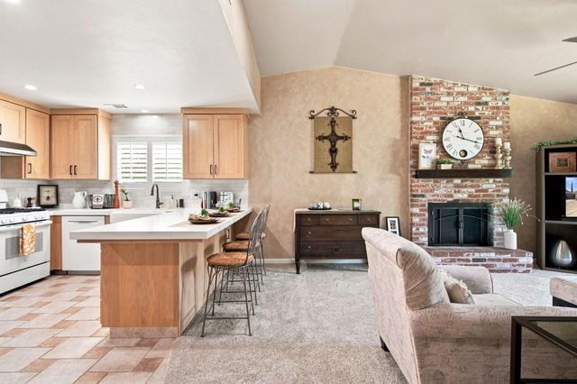 2704 Estate Dr, Stockton, CA 95209