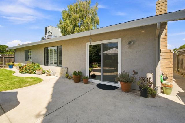 2704 Estate Dr, Stockton, CA 95209