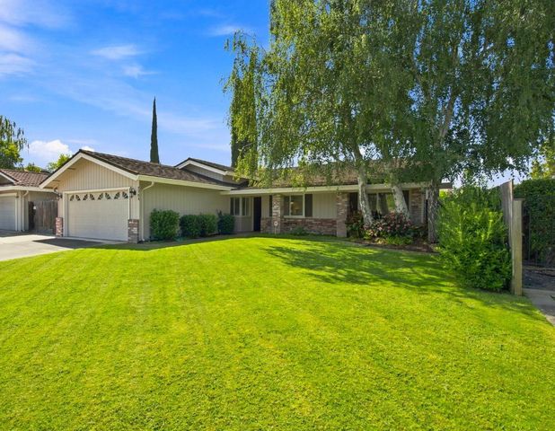 2704 Estate Dr, Stockton, CA 95209