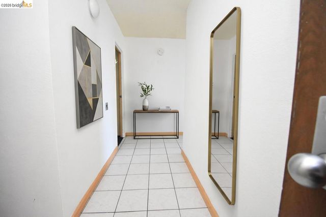 555 Pierce St 1320, Albany, CA 94706