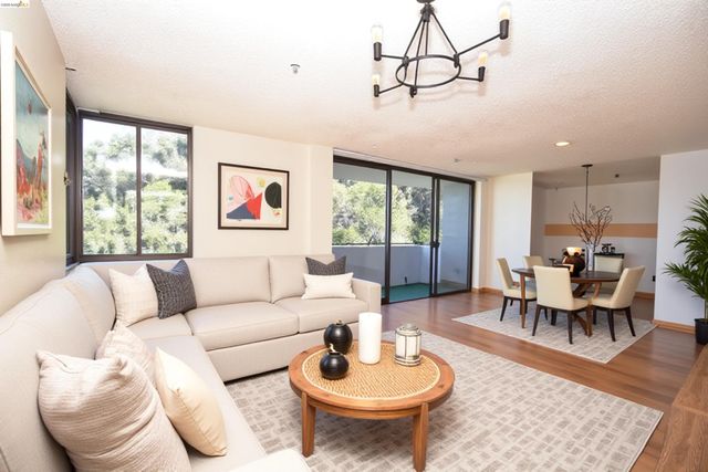 555 Pierce St 1320, Albany, CA 94706