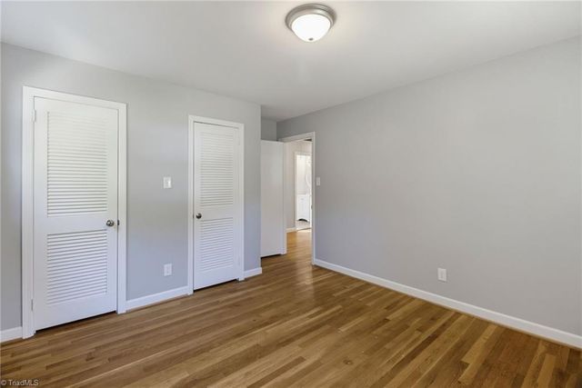 201 Wedgewood Drive, Jamestown, NC 27282