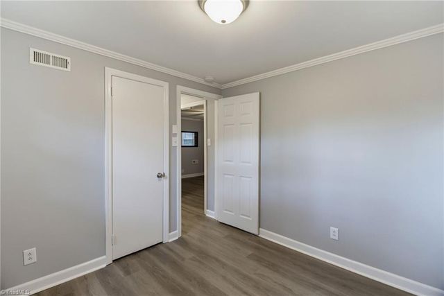201 Wedgewood Drive, Jamestown, NC 27282