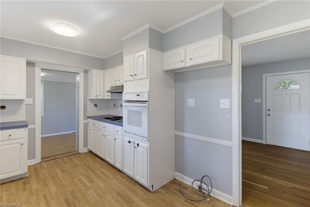201 Wedgewood Drive, Jamestown, NC 27282