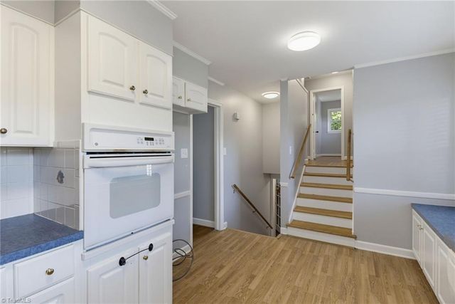 201 Wedgewood Drive, Jamestown, NC 27282