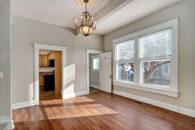 1220 N Grant Avenue, Springfield, MO 65802