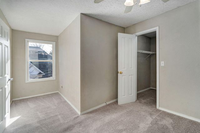 1220 N Grant Avenue, Springfield, MO 65802