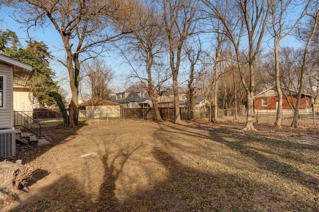1220 N Grant Avenue, Springfield, MO 65802