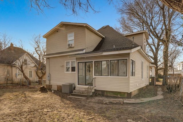 1220 N Grant Avenue, Springfield, MO 65802