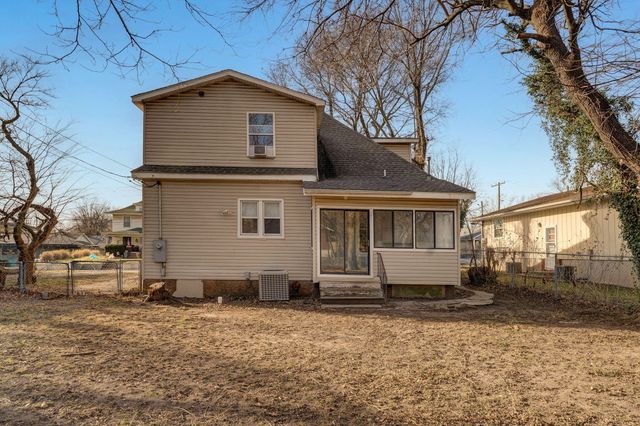 1220 N Grant Avenue, Springfield, MO 65802