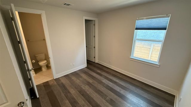 1849 Donetto DR, Leander, TX 78641