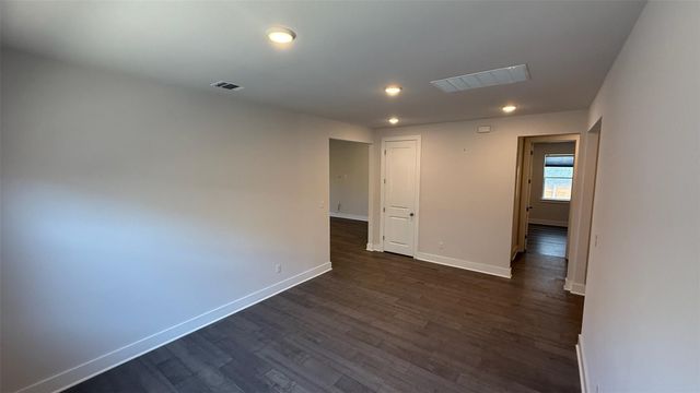 1849 Donetto DR, Leander, TX 78641