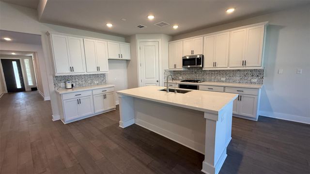 1849 Donetto DR, Leander, TX 78641