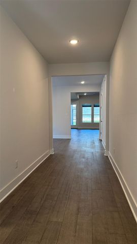1849 Donetto DR, Leander, TX 78641